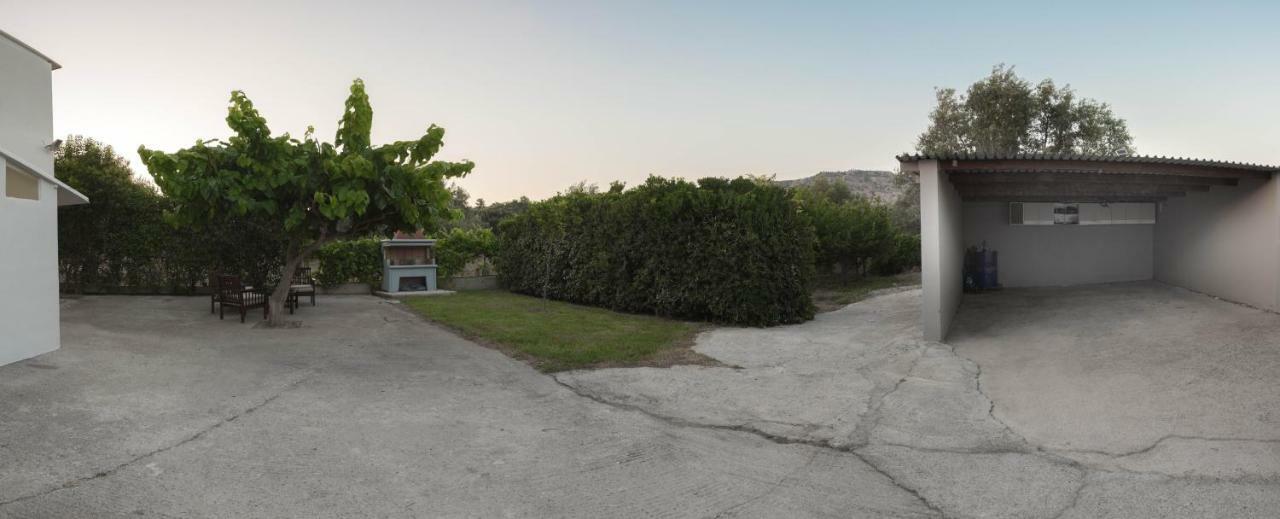 Villa Epavlis ハラキ エクステリア 写真